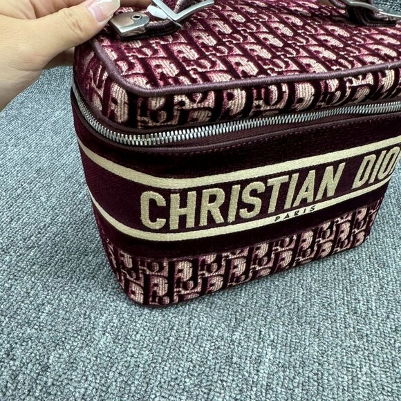 100% Authentic Christian Dior Vanity Case - Picture 2 of 15
